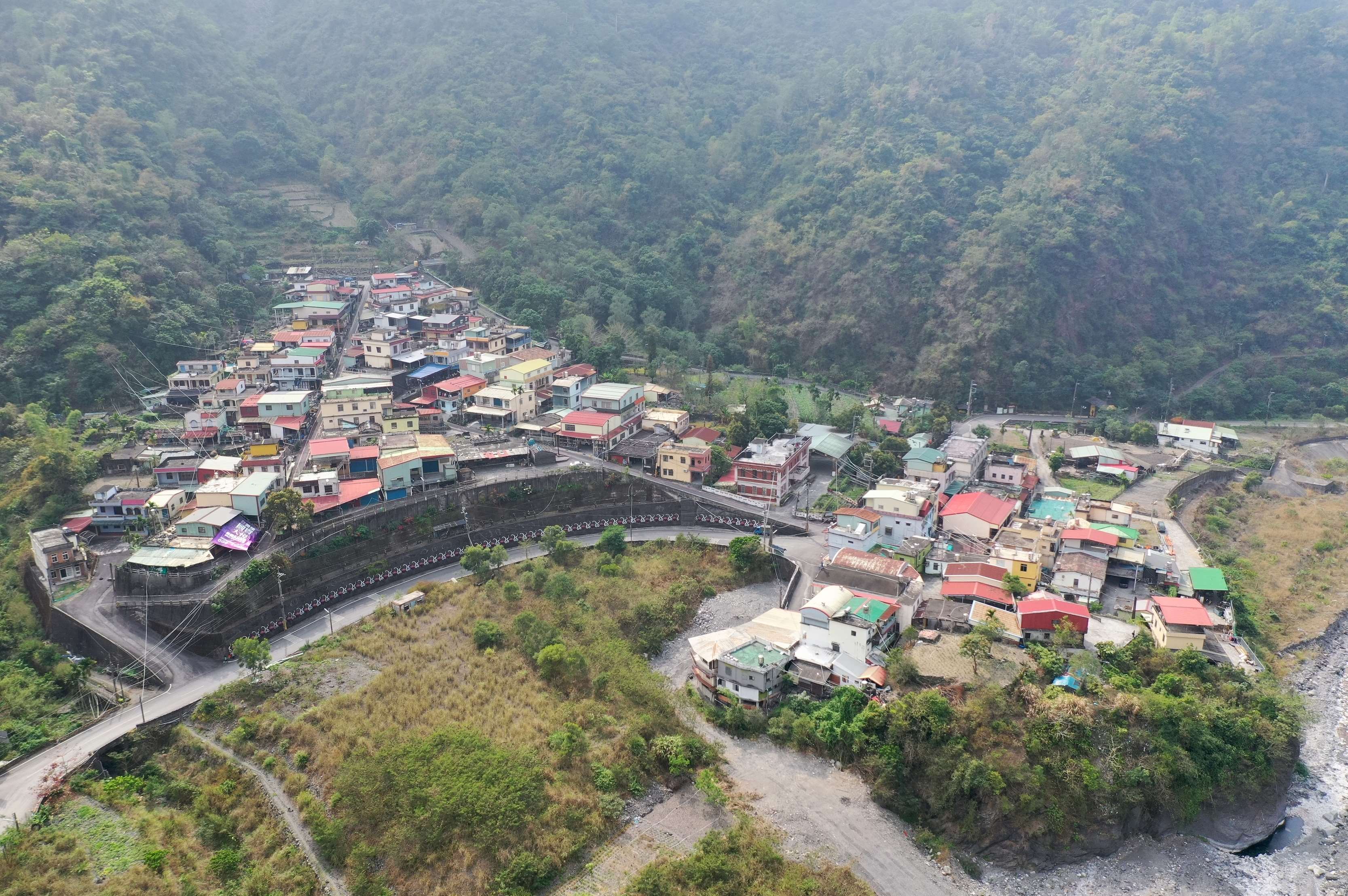 在山谷與水流處維繫排灣傳統文化——來義幸福巴士路線